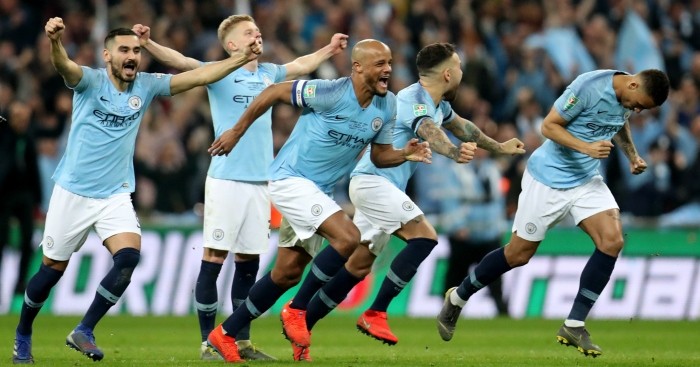 Manchester City kupada yarı finalde