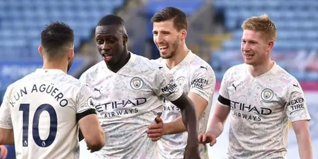 Manchester City, Leicester City'i firesiz geçti