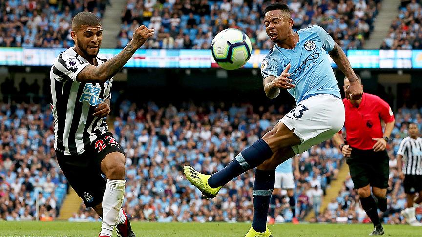 Manchester City sahasında yendi