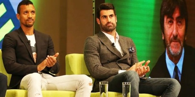 'Manchester City ve Milan'la görüştüm'