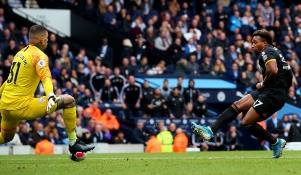 Manchester City'e evinde büyük sürpriz!