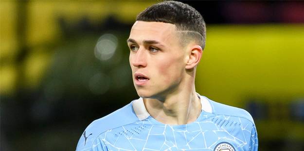 Manchester Cityli yıldızın annesini dövdüler!