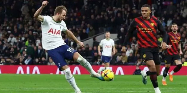 Manchester City'ye Tottenham darbesi