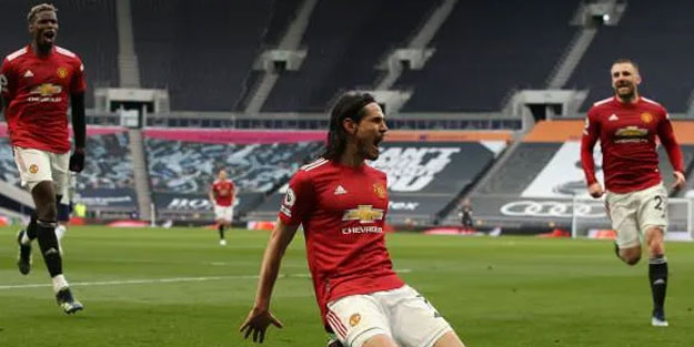 Manchester United, Tottenham'ı devirdi