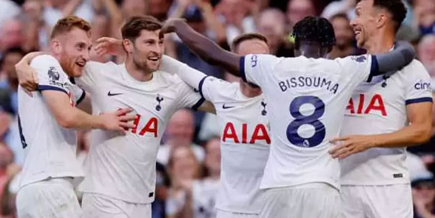 Manchester United'a Tottenham şoku