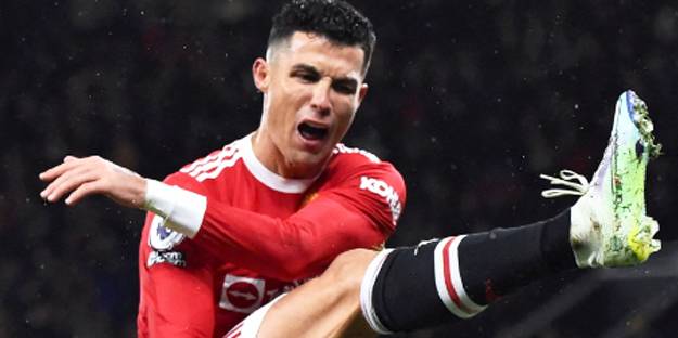 Manchester United'da kriz üstüne kriz