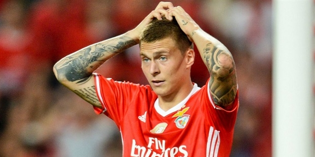 Manchester United'tan büyük transfer