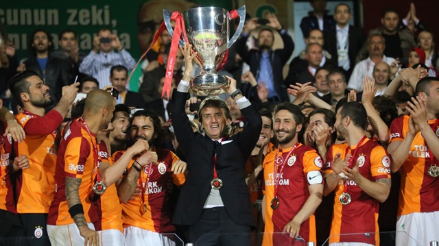 Mancini adım adım Roma'ya