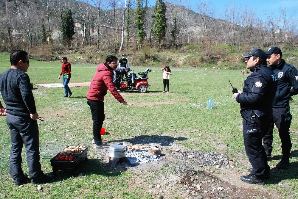 Mangal yasağına uymayanlara polisten uyarı 