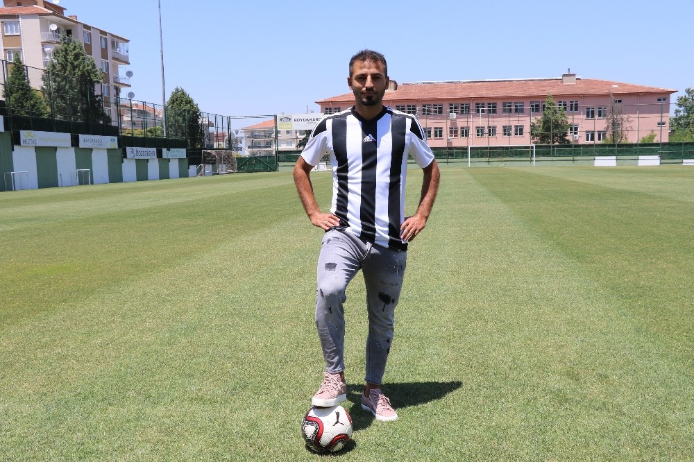 Manisa BBSK tecrübeli futbolcuyu renklerine bağladı 