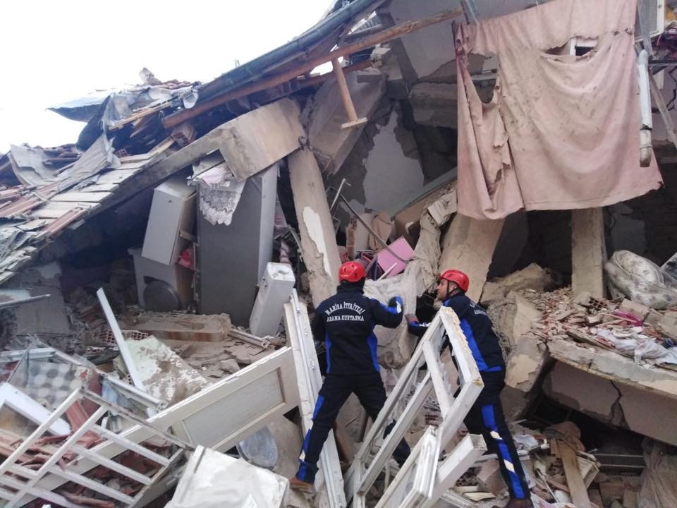Manisa Büyükşehir, arama kurtarma çalışmalarına katıldı 