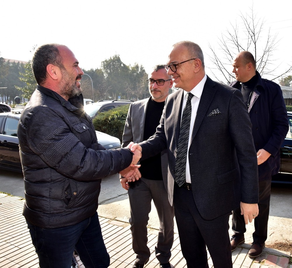 Manisa Büyükşehir Belediyesi, bakanlık genelgesiyle kapatılan iş yerlerinden kira almayacak 