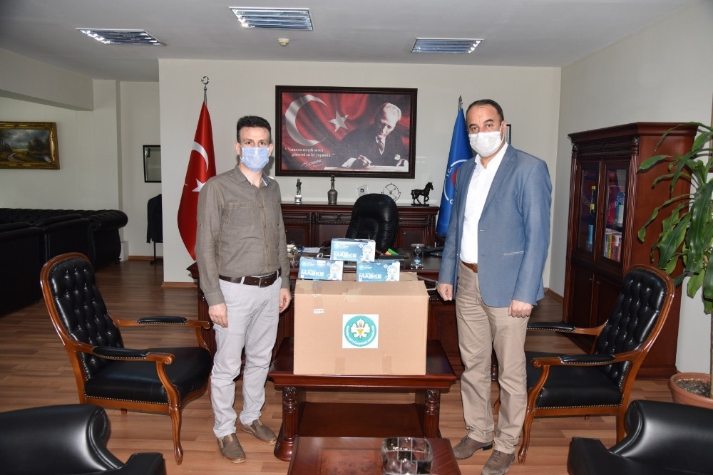 Manisa Büyükşehir Belediyesinin maske desteği devam ediyor 