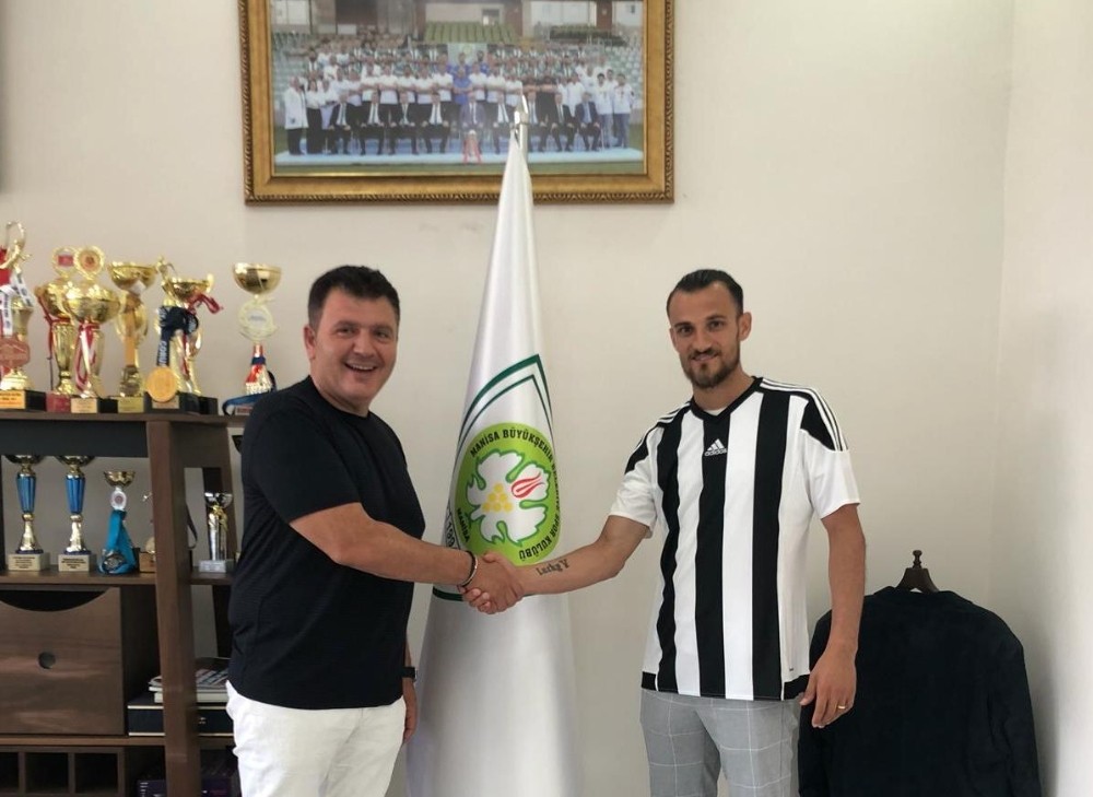 Manisa Büyükşehir Belediyespor’a stoper takviyesi 