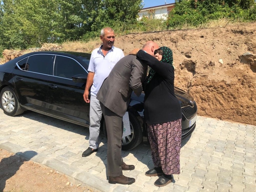 Manisa Büyükşehir’den şehit ailesine ziyaret 