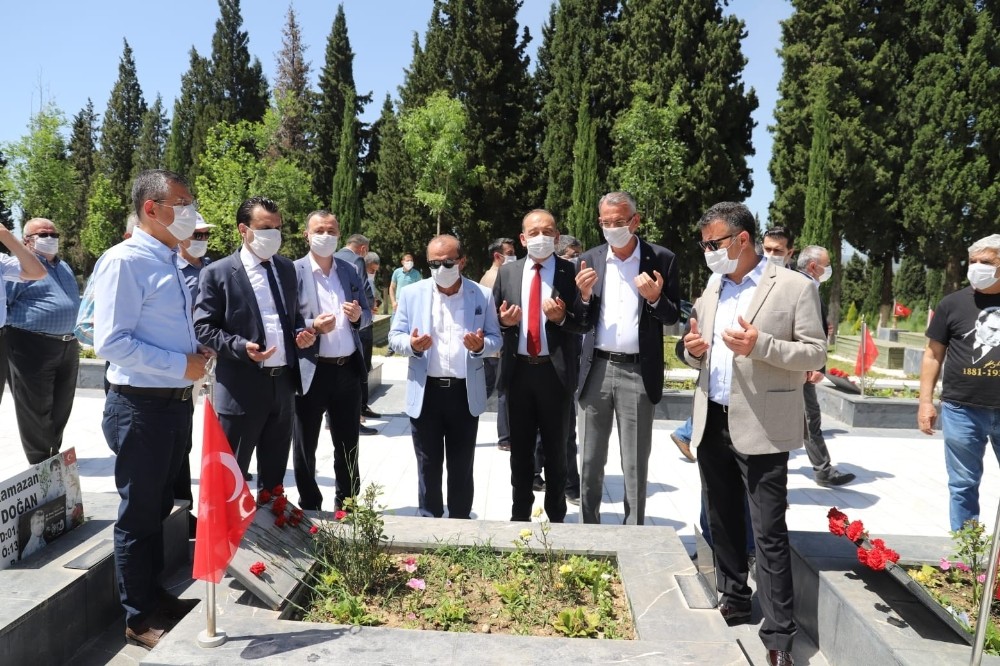 Manisa CHP, maden şehitlerini andı 