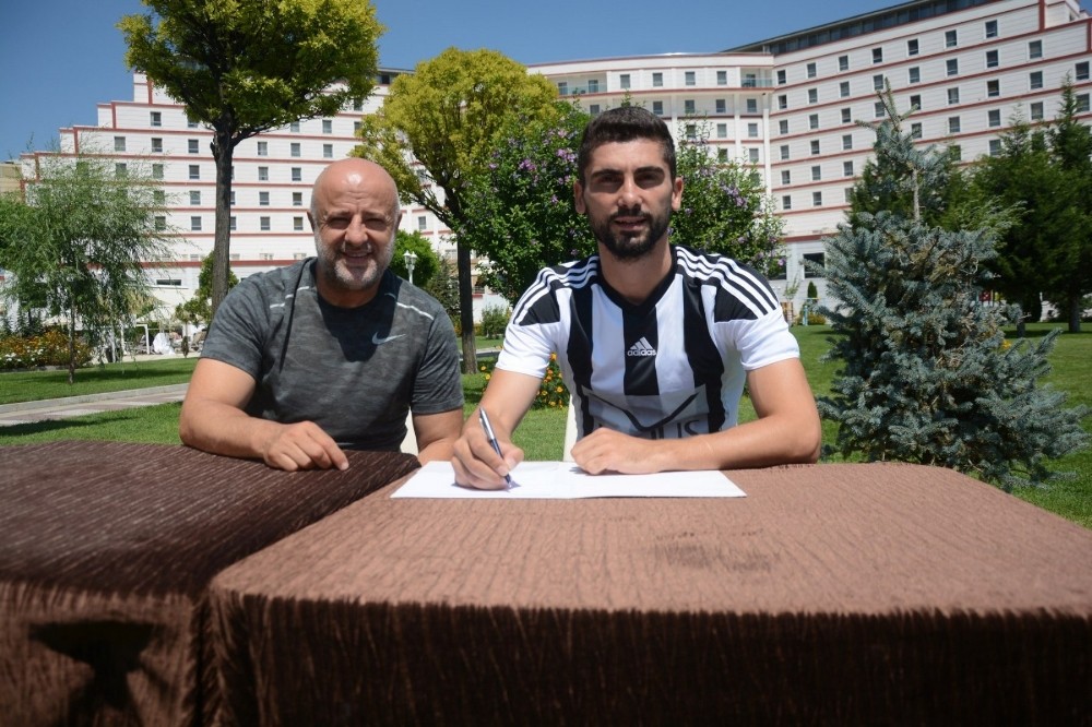 Manisa FK, Oğuz Kocabal’ı renklerine bağladı 