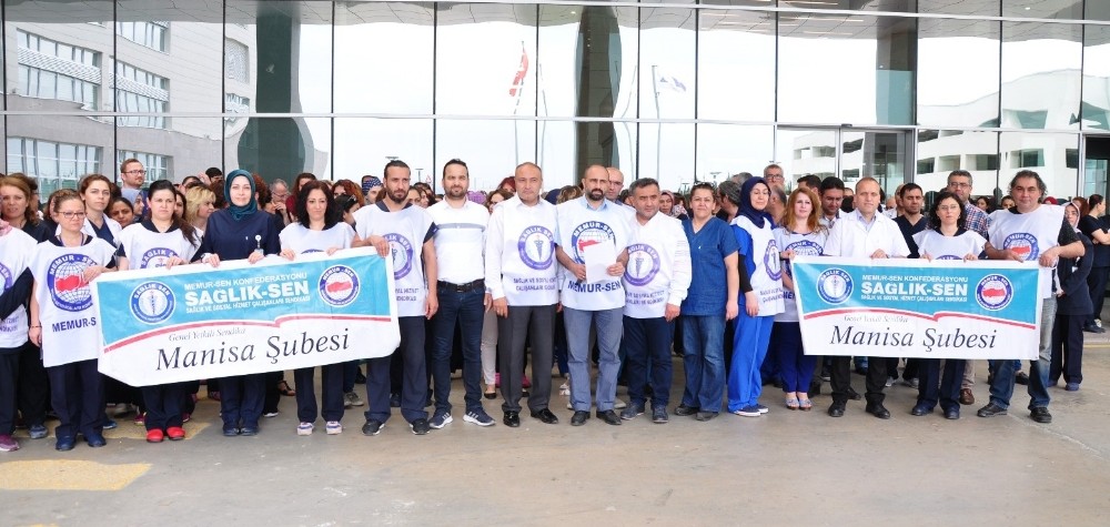 Manisa Sağlık-Sen’den şehir hastanesinde ‘aşırı iş yükü’ eylemi 