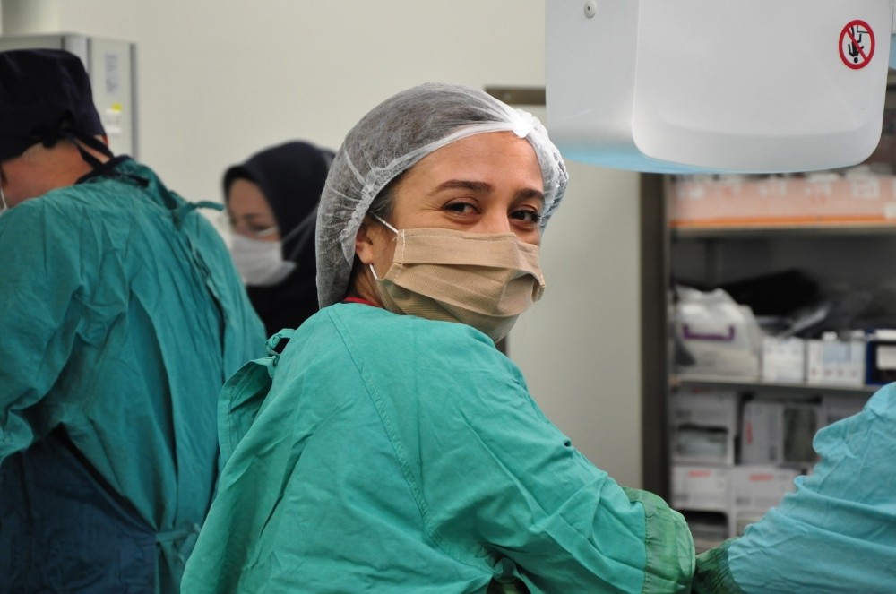 Manisa Şehir Hastanesinden hemşireler gününde anlamlı klip 