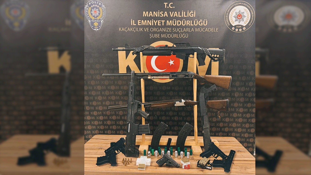 Manisa ve Bursa'da silah tacirlerine eş zamanlı operasyon