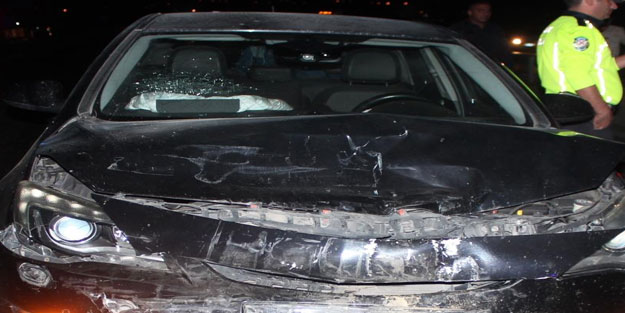 Manisa'da 2 otomobil çarpıştı: 1 yaralı