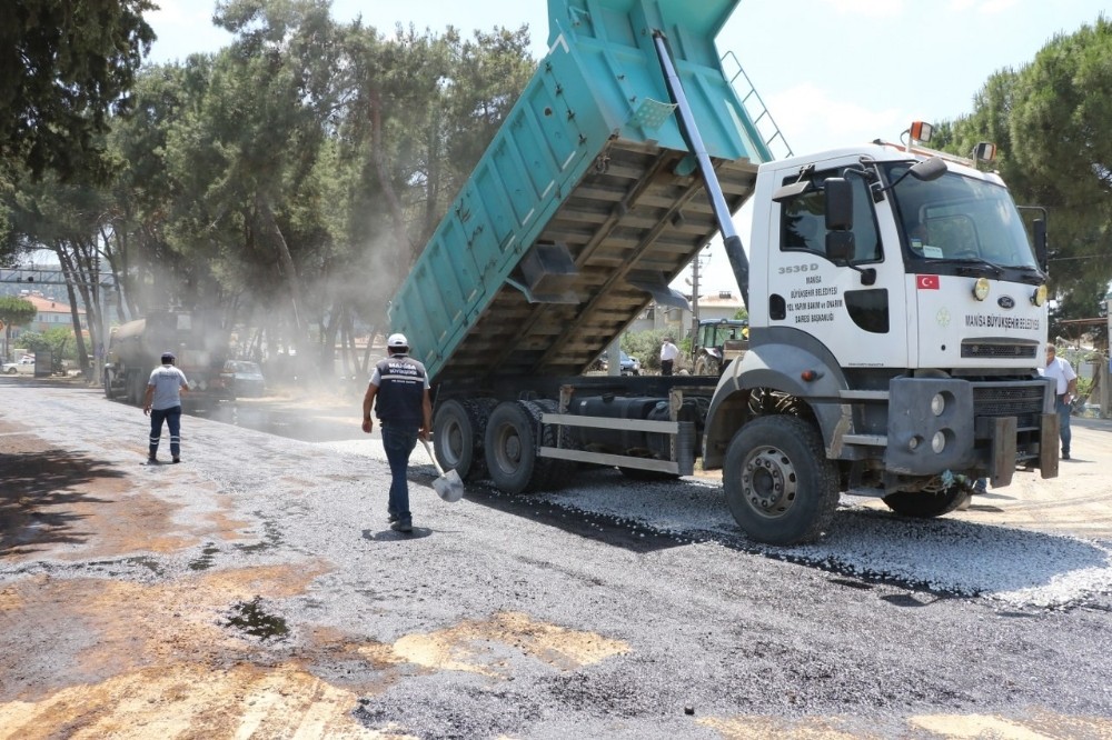 Manisa’da 2020 yılı satih kaplama asfalt sezonu başladı 