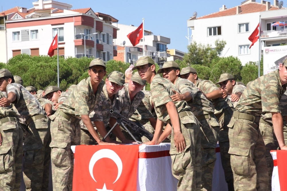 Manisa’da 376. kısa dönem erler yemin etti 