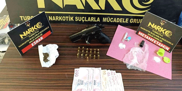 Manisa'da 5 adrese uyuşturucu baskını