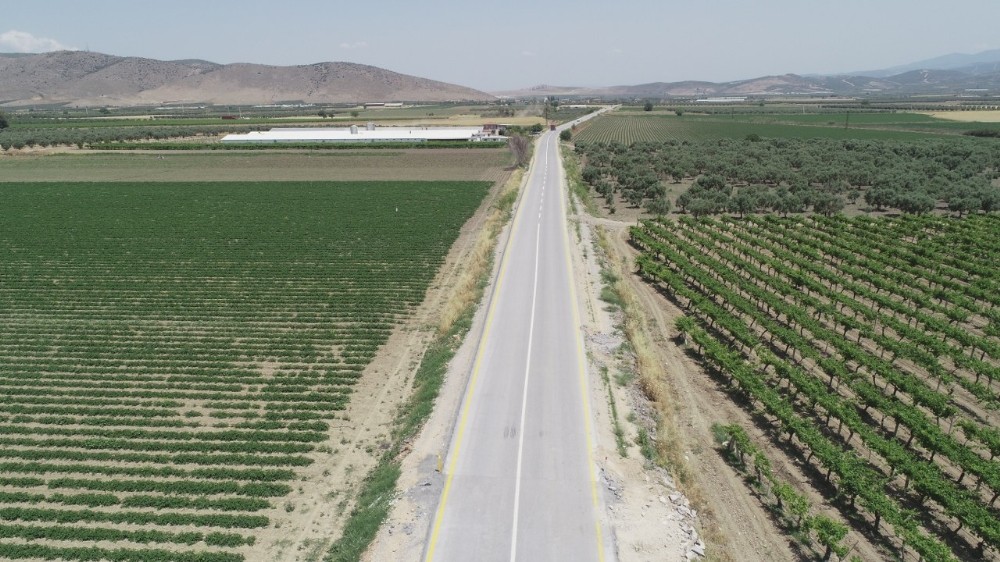 Manisa’da 60 yıldır özlemle beklenen yol tamamlandı 