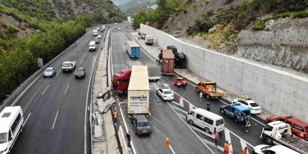 7 araç birbirine girdi: Yaralılar var