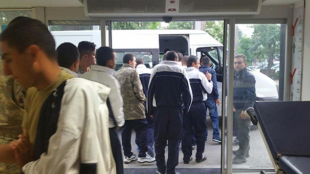 Manisa’da bir asker hayatını kaybetmiş 1046 asker hastanelik olmuştu… Sır perdesi aralanıyor