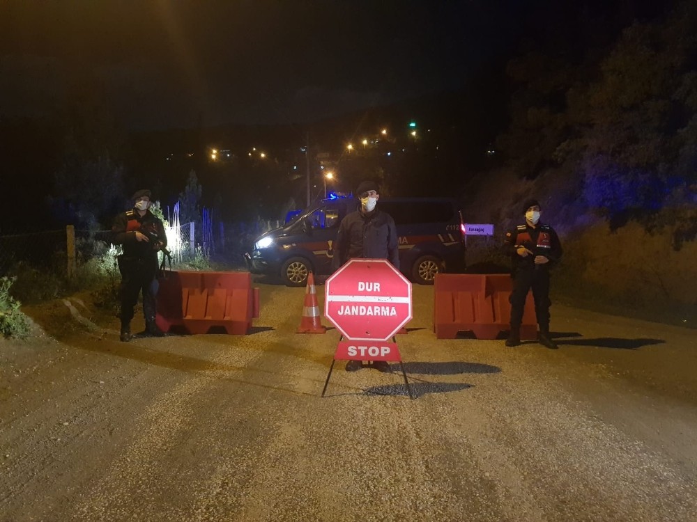 Manisa’da bir mahalle karantinaya alındı 