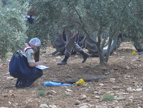 Manisa'da firari mahkum karısını vurdu sonra intihar etti!