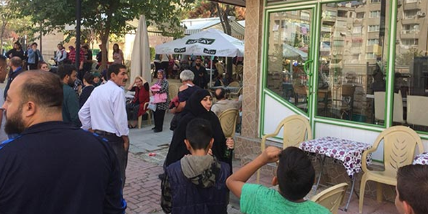 Manisa'da iğrenç olay! Polis zor kurtardı