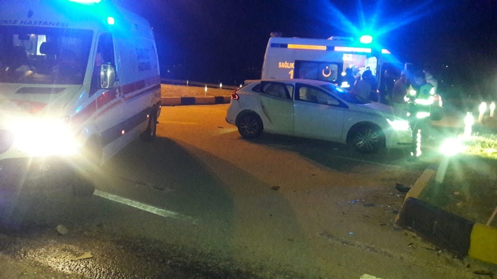 Manisa’da iki otomobil çarpıştı: 6 yaralı 