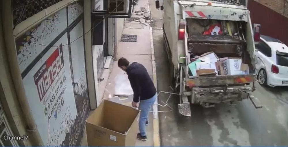 İlginç olay! Servis ekibi dışarı çıktığında hayatının şokunu yaşadı