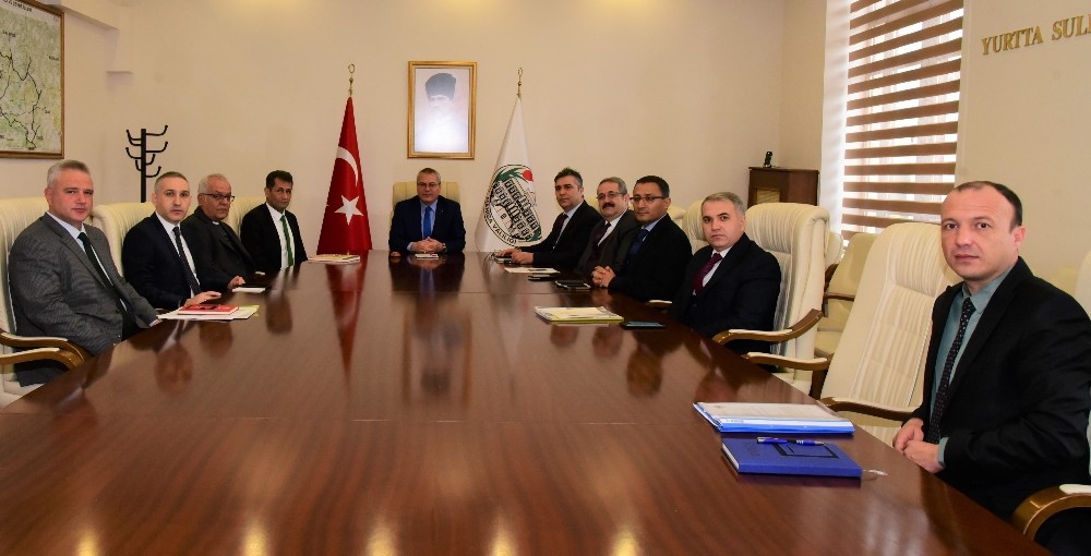Manisa’da jeotermal kaynaklı teknolojik sera çalışmaları devam ediyor 