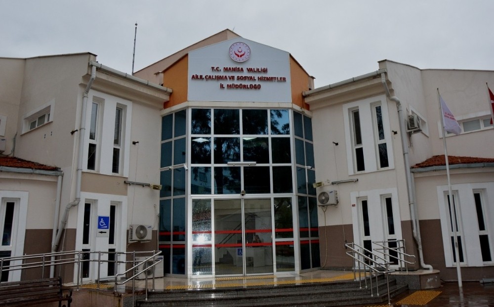 Manisa’da karantinadaki ve 65 yaş üstü vatandaşlara psikososyal destek 