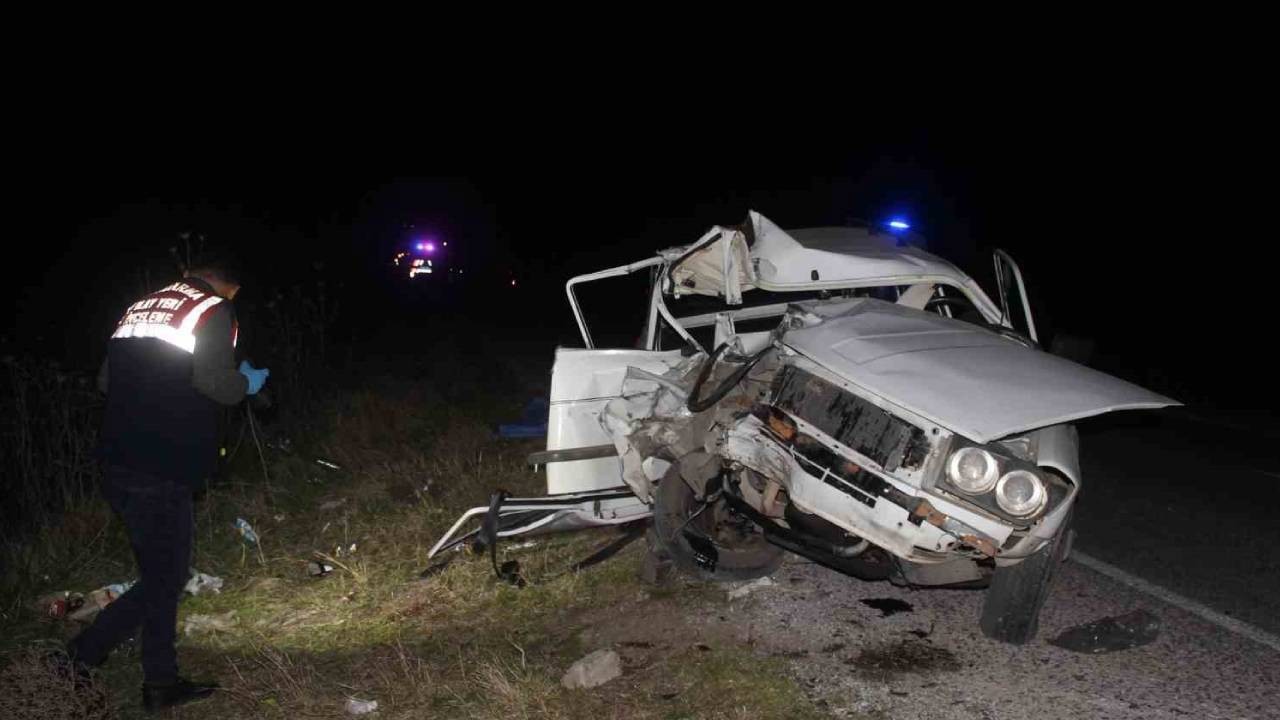 Manisa’da korkunç kaza: 1 ölü, 2’si ağır 3 yaralı