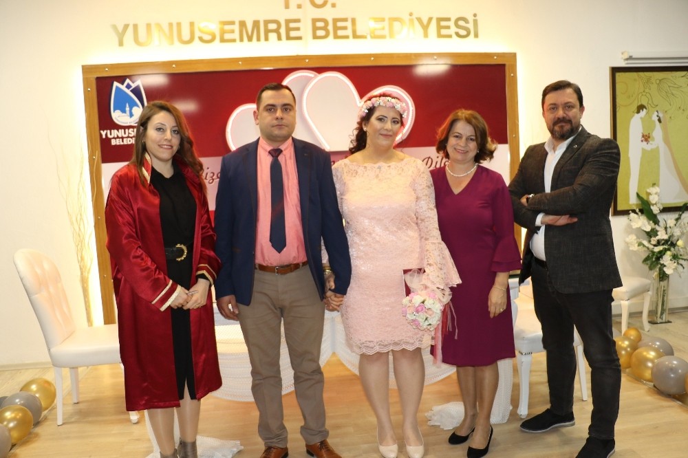 Manisa’da nikah salonlarında 14 Şubat yoğunluğu 