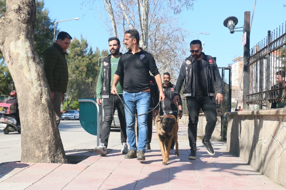 Manisa’da okul önlerinde narkotik denetimi 