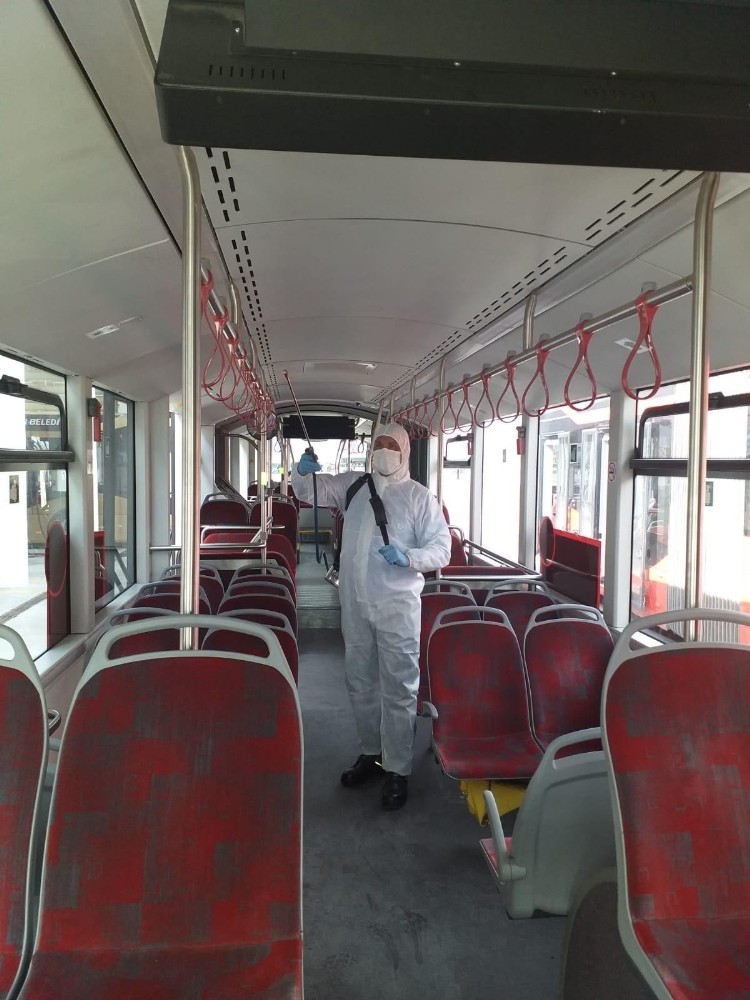 Manisa’da otobüsler dezenfekte edildi 