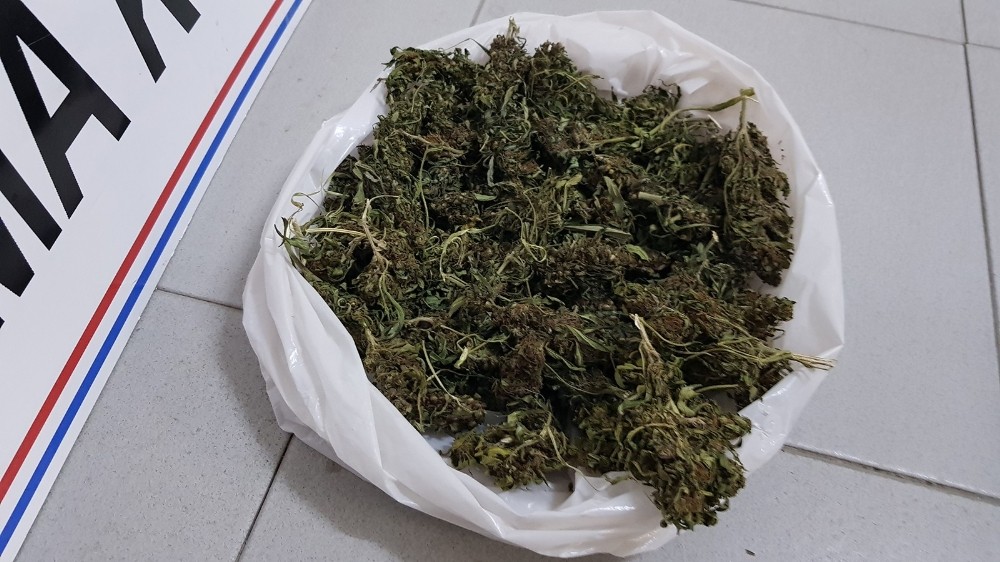 Manisa’da uyuşturucu operasyonu: 115 gram kubar esrar ele geçirildi 