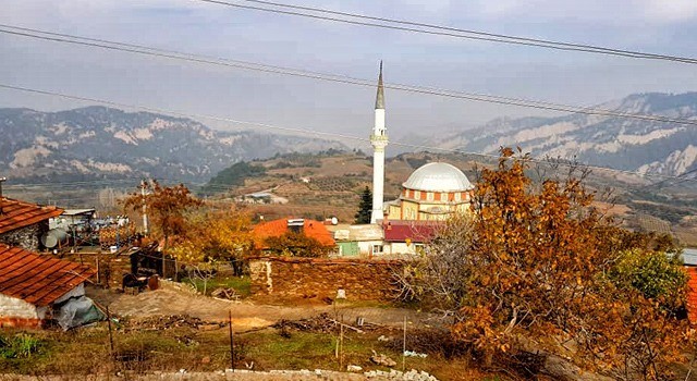 Manisa’da vaka sayısının arttığı mahalledeki karantina süresi uzatıldı 