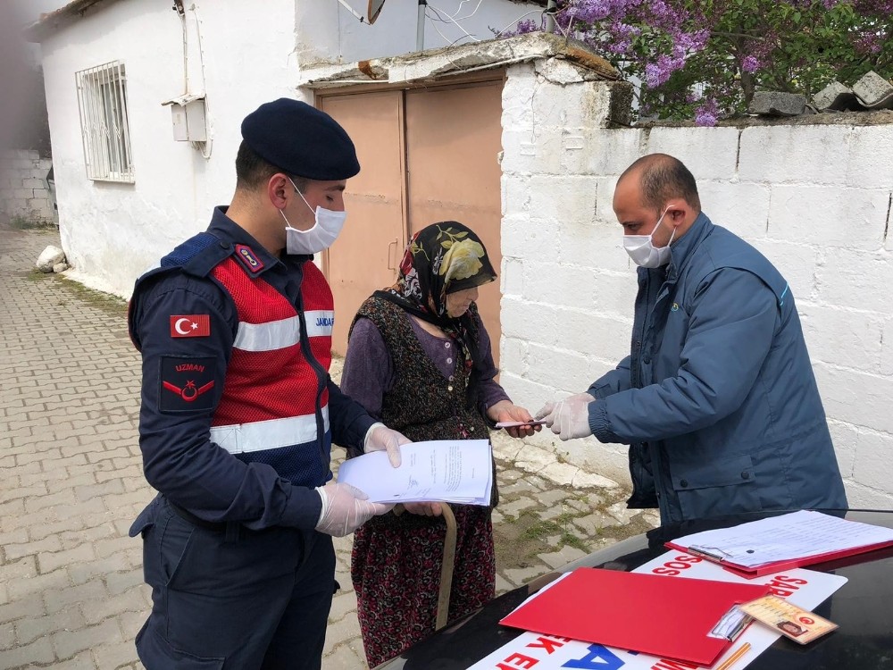 Manisa’da yardım paraları evlere teslim edilmeye başlandı 