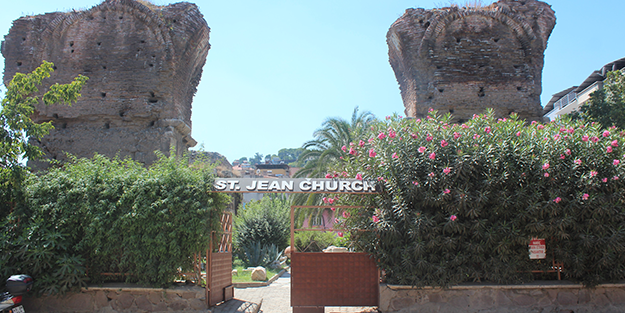 Manisa'daki altyapı çalışmalarında tarihi keşif! Ekipler hemen bölgeye gidip koruma altına aldı