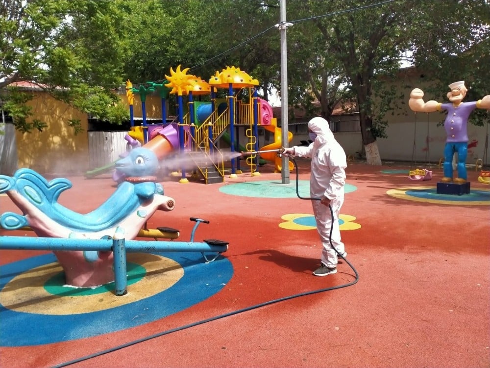 Manisa’nın parkları çocuklar için hazırlanıyor 