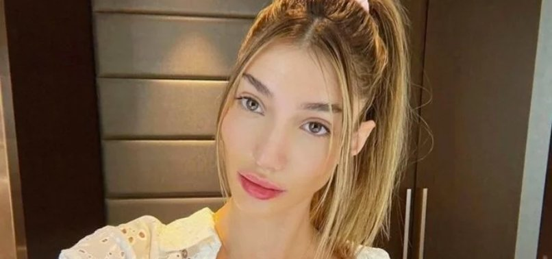 Manken bozuntusu Şevval Şahin'den Türkiye ile ilgili skandal sözler! Defol git o zaman kadın