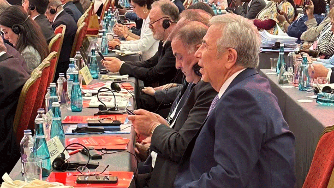 Mansur Yavaş Komünistlerle birlikte! Yılların ülkücüsüydü Maocu oldu