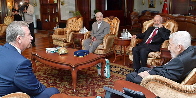 Mansur Yavaş'tan Saadet Partililere gol... Ramazan günü sehpalarda su konuldu